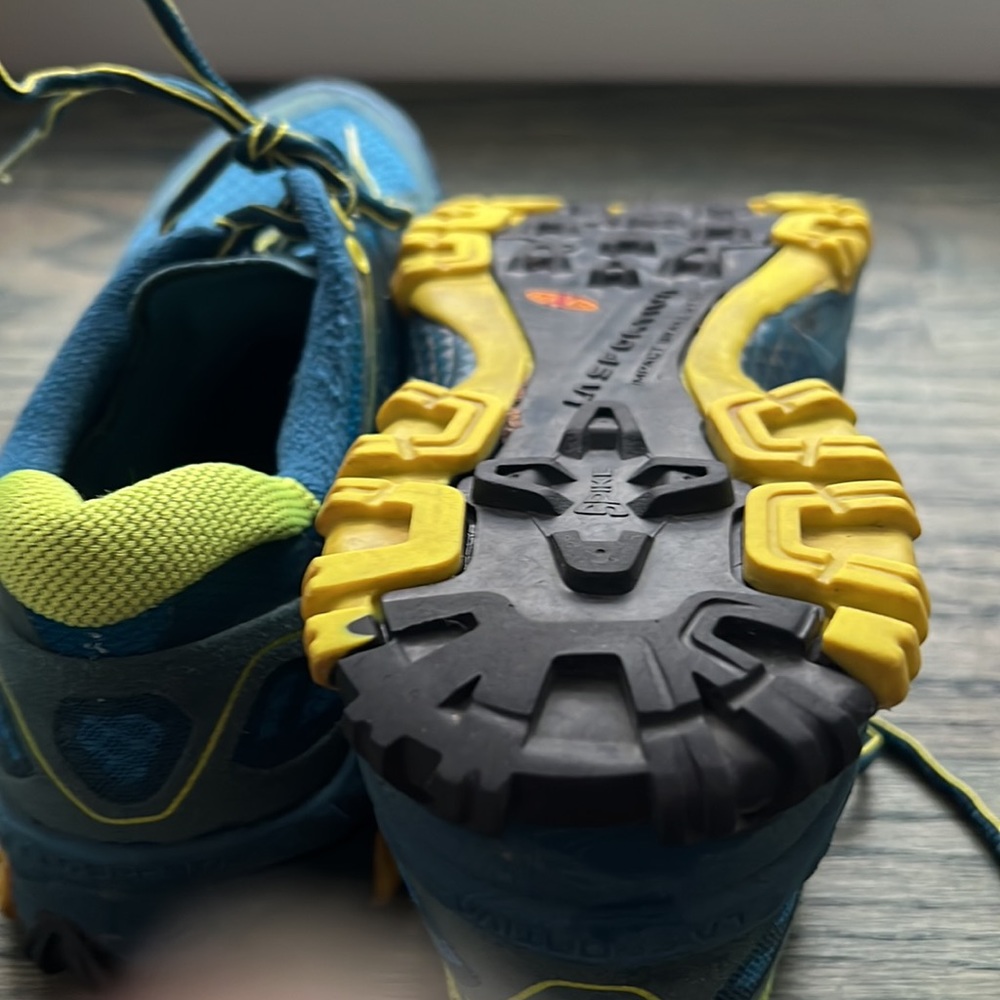 Women’s Size 10 La Sportiva Bushido Great Condition
